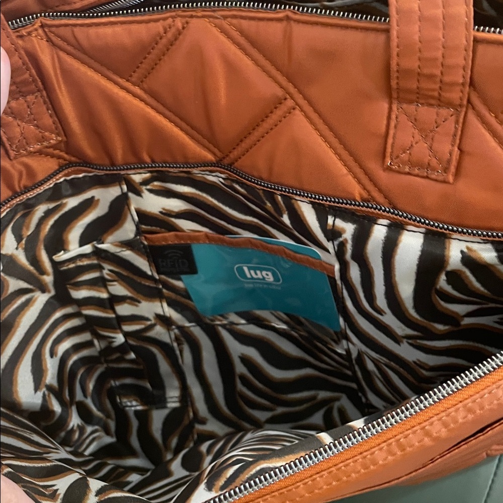 Lug Medium Tote with Trolley Sleeve Skyliner Copper Brown - Picture 6 of 8